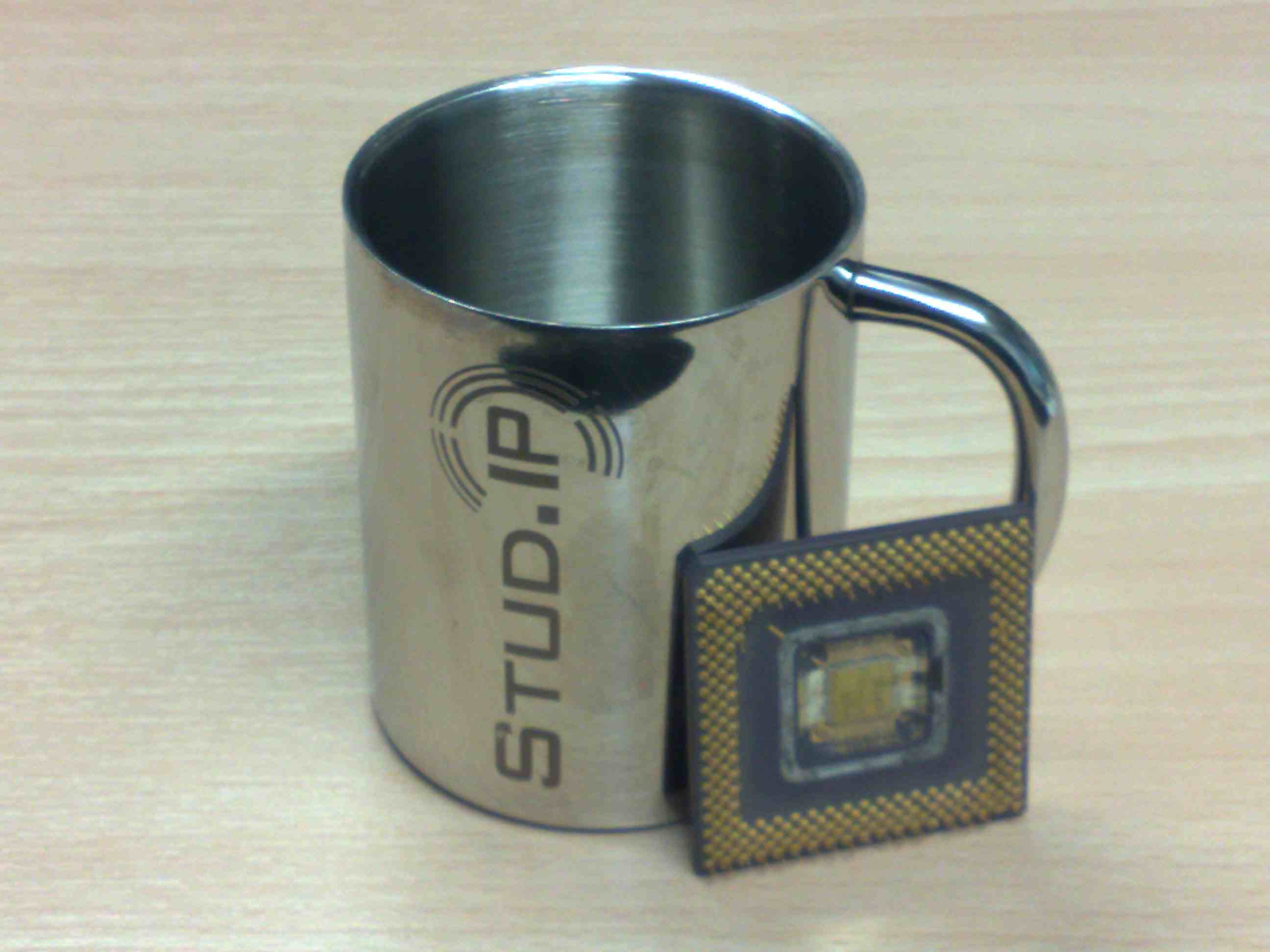 Stud.IP Tasse mit Chip Stud.IP Tasse mit Chip
